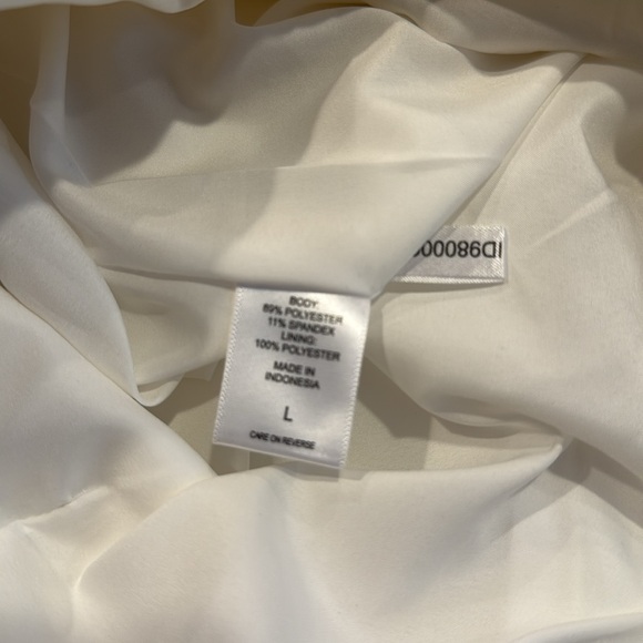 New York & Company Shorts Romper off white size L NWT - Picture 8 of 16